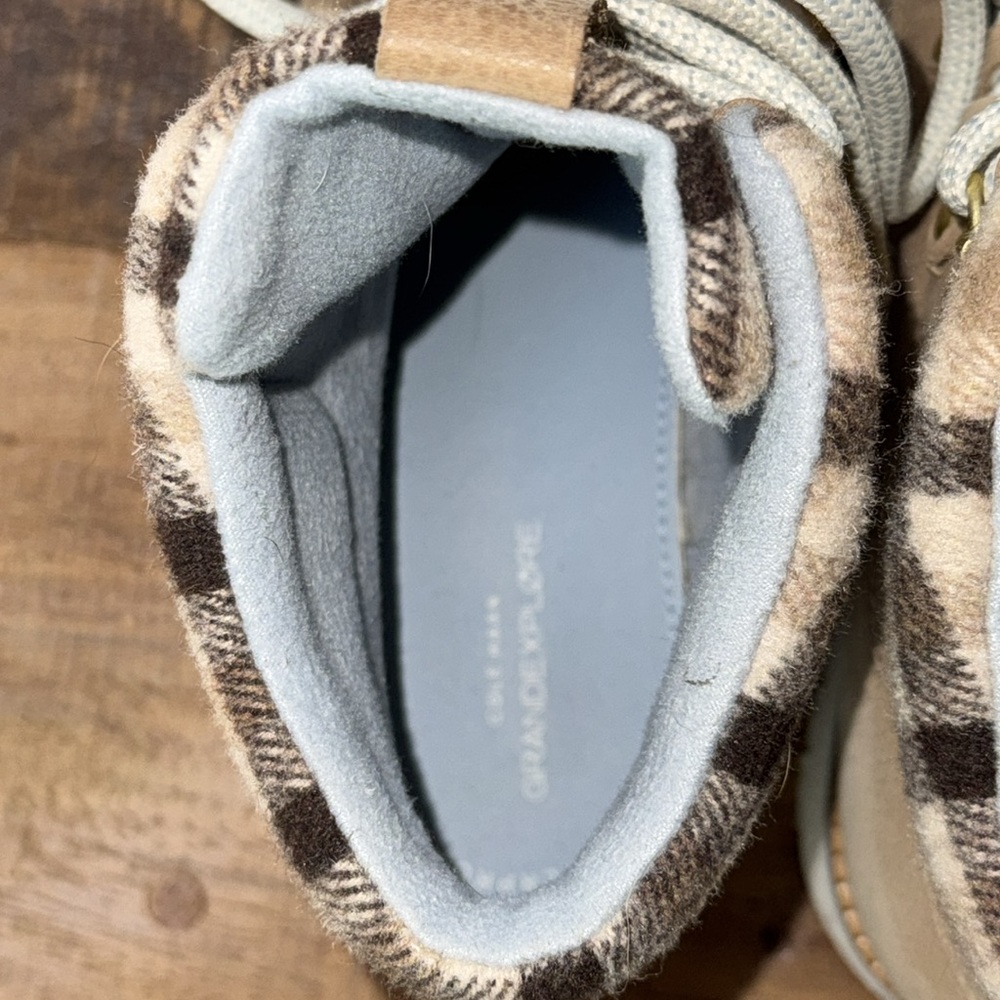 Cole Haan Grands boots tan w/brown plaid trim near new condition Women's 7.5 - Picture 5 of 9